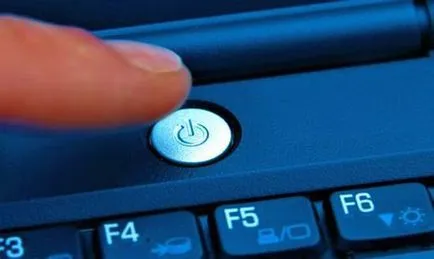 Cum să reporniți laptop-ul folosind tastele de pe tastatură, în cazul în care acesta este agățat, în modul de siguranță, în cazul în care
