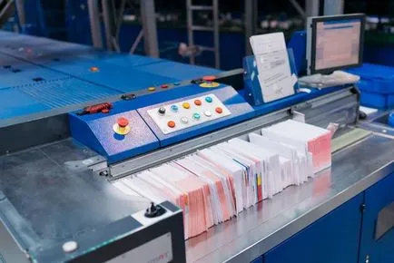 Ca „aproape România» sortează colete și scrisori