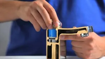 Cum pot schimba cartușul într-un robinet mixer în bucătărie, cabină de duș, video de