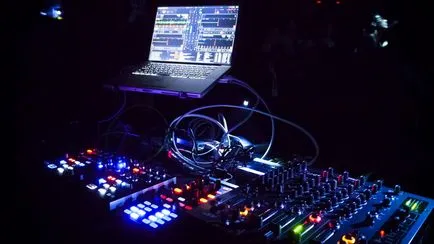Așa cum au fost DJ, funfocus