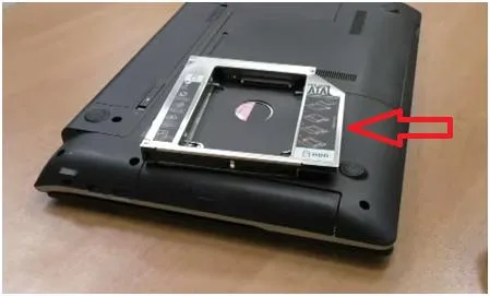 Cum de a pune un al doilea hard disk în laptop, în loc de unitatea optică (unitate) Cum de a pune un al doilea hard disk în laptop, în loc de unitatea optică
