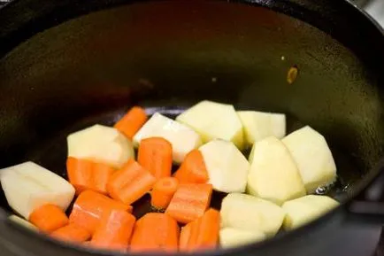 Cum de a găti cartofi tocana cu dovlecei, legume, carne de pui sau carne