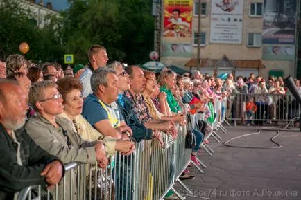 Ca a doua zi a trecut, iar orașul - far (știri) Ca a doua zi a trecut, iar orașul - farul