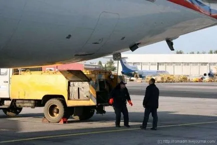 Cum toaletă pe dracu 'avionul