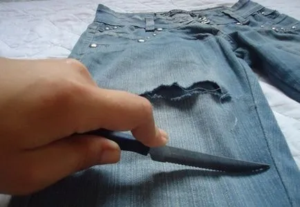 Cum de a face o gaură în blugi cu mâinile sale - clasa de master