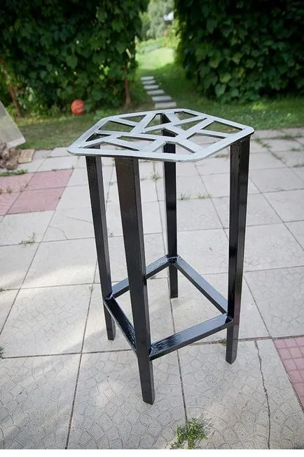 Cum de a face un scaun bar cu mâinile sale realizate din lemn, metal și alte materiale desene, fotografii și video (scaun) Cum de a face un scaun bar cu mâinile sale realizate din lemn, metal și alte materiale desene, fotografii și video