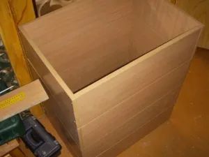 Cum sa faci un dulap cu sertare cu mâinile lor (un copac cu mâinile) Cum sa faci un dulap cu sertare cu mâinile lor