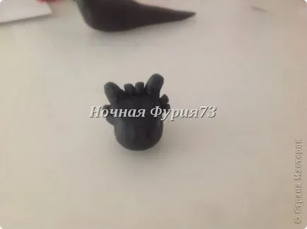 Cum sa faci un dragon din plastilină pus în scenă foto și video de instruire