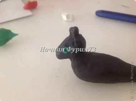 Cum sa faci un dragon din plastilină pus în scenă foto și video de instruire