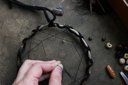 Cum sa faci o Dreamcatcher cu propriile lor mâini - o clasă de master și idei talisman amuletă, dulce casă - mână (din nou) Cum sa faci o Dreamcatcher cu propriile lor mâini - o clasă de master și idei Talisman amuletă, dulce casa - mână