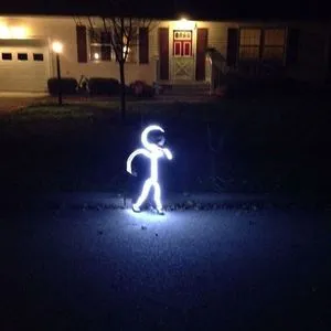 Cum să te facă un costum, o emițătoare de lumină