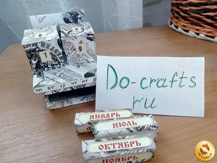Cum de a face un calendar perpetuu cu mâinile lor din hârtie