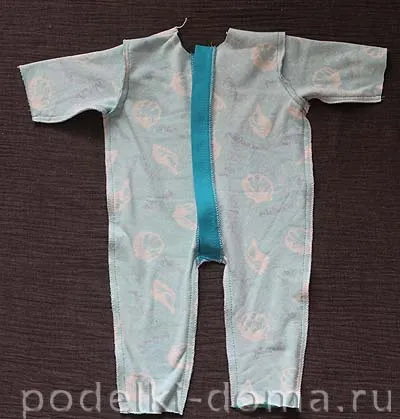 Cum să coase un costum pentru nou-născuți, o clasă de master, o cutie de idei și ateliere