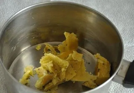 Proprietăți medicinale de ceară de albine