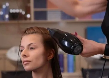 Cum să stil uscător de păr dvs. pentru a crea volum prin diferite metode