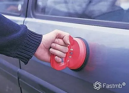 Cum de a îndrepta o adâncitură fără vopsire