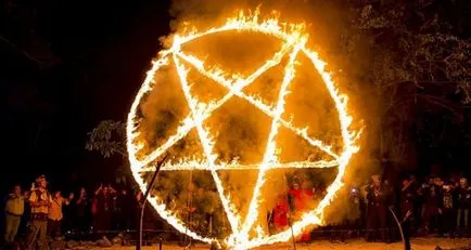 Cum de a face o afacere cu diavolul și vinde sufletul la domiciliu (pe cap de locuitor) Cum de a face o afacere cu diavolul și vinde sufletul la domiciliu