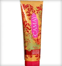 Lotiune de corp pentru a utiliza, și recenzii cel mai bun (copilul lui Johnson, Oriflame, Avon, rânduri și Kakmo)