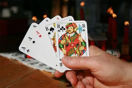 Combinația dintre o casă plină în poker și probabilitatea de colectare a acestora