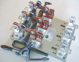 Contacte în aparatele electrice și electronice