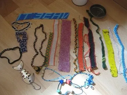 Baubles frumoase, cu mâinile lor (lor) Baubles frumoase cu mâinile lor