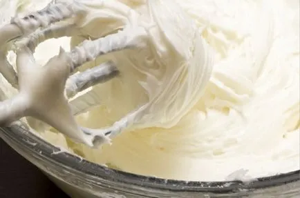 Crema de reteta crema cu crema de unt fotografie