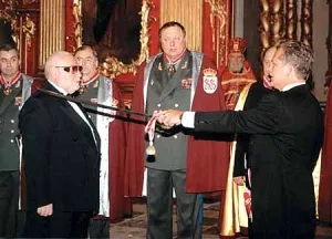 Cine sunt francmasoni