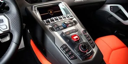 Lamborghini Aventador LP700-4 2016 pret, specificatii, fotografii, test drive