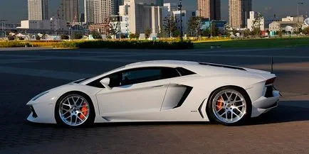 Lamborghini Aventador LP700-4 2016 pret, specificatii, fotografii, test drive