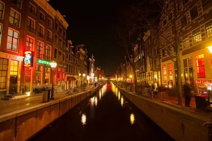 Cartierul roșu-lumină de stradă din Amsterdam (trimestru) Cartier stradă roșu-lumină în Amsterdam