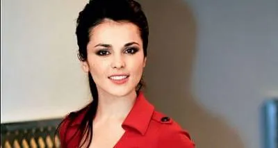 Viața personală Sati Kazanovoy (personal) Viața personală Sati Kazanovoy