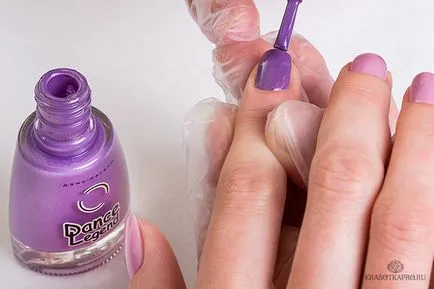 Manichiura de o grilă