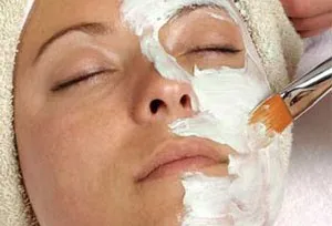 Masca de smântână intinerire faciala eficienta (masca) Masca de smântână întinerire facială eficientă