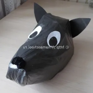 Wolf Masca de hârtie cu mâinile lor, cum să faci o masca de lup din hârtie (hârtie) Wolf Masca de hârtie cu mâinile lor, cum să faci o masca de lup din hârtie