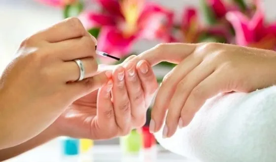 manichiură medical terapeutic, întregul set de proceduri (medicale) manichiură terapeutică medicală, întregul set de proceduri