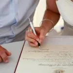 Mireasa cântă mirele la o nunta - acesta este primul cadou pentru soțul soției sale, o demonstrație a sincerității sentimentelor și (nunta) Mireasa cântă mirele la o nunta - acesta este primul cadou pentru soțul soției sale, o demonstrație a sincerității sentimentelor și