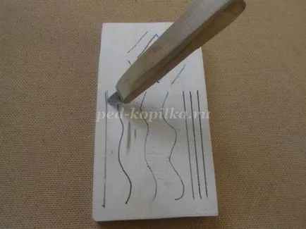 Predarea tehnicilor de sculptură în lemn (de formare) Predarea tehnicilor de sculptură în lemn