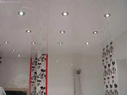 Un nivel de tavane intinse fotografie interior (aplatiza) Un nivel de tavane intinse fotografie interior