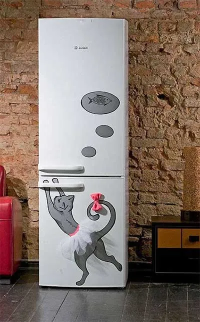 Master class pentru decorare frigider autocolant Kitty efariya