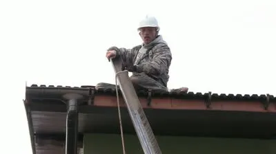 Acoperiș Ebb cu mâinile