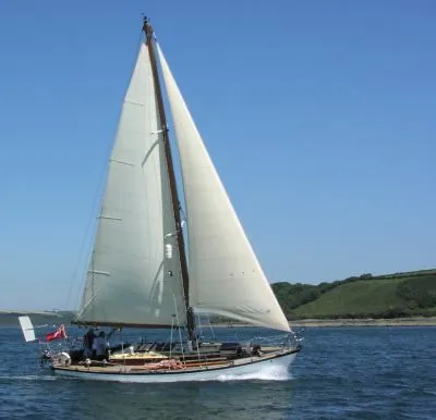 Navigând de tipuri de ambarcațiuni, sfaturi alegere (barcă cu pânze ușor de bărci cu vele care navighează barci) Navigand tipuri de barca, sfaturi despre alegerea