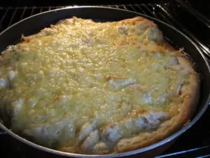 Tort cu carne de pui si ciuperci - cum să gătească, rețete ușor, umplutura suculent