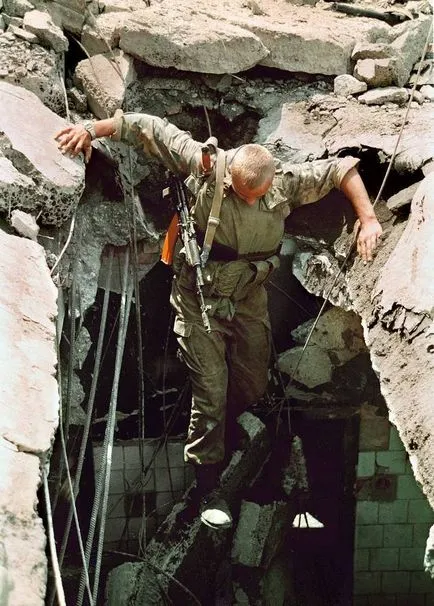 Primul fotograf de război cecen Alexander Nemenova - știri în imagini