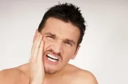 De ce clicuri maxilarului