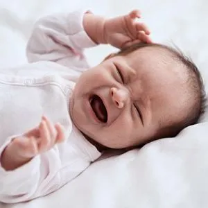 De ce copilul plânge în somn 10 8 factori și modalități de a rezolva problema (de ce) De ce copilul plânge în somn 10 factori și 8 moduri de a rezolva problema
