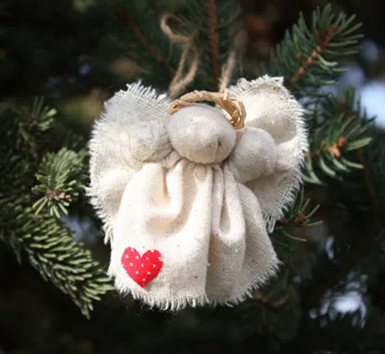Crafts pe tema Nașterii (cu mâinile)