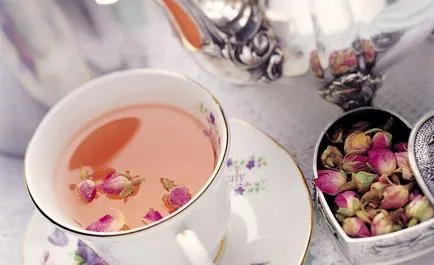 Reguli de eticheta cum a servi ceai și cafea