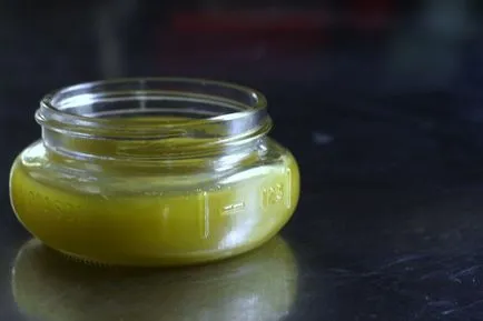 Unguent pentru fisuri pe tocuri de picior decât frotiu pentru vindecare rapidă