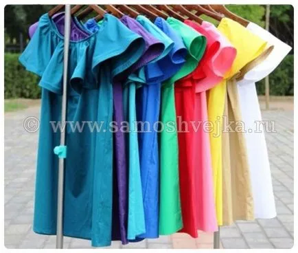 O rochie de vară simplu cu jabou la umeri cu mâinile