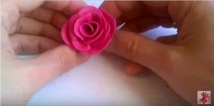 Rose din plastilină
